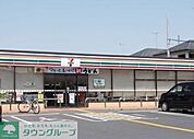 セブンイレブン鴻巣南1丁目店 徒歩8分。 620m