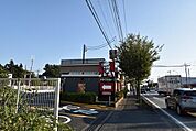 ケンタッキーフライドチキン蓮田店 379m