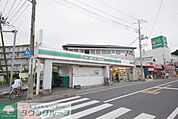 ローソンストア100七里店 徒歩6分。コンビニ 430m