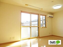 ウィルコート　B 201 2階1LDKのリビング/ダイニング