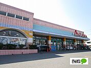 スーパー「マルナカ鳴門店まで3002m」