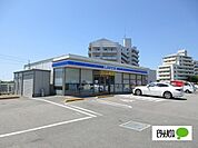 コンビニ「ローソン鳴門撫養町木津店まで1348m」