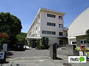 小学校「鳴門市立黒崎小学校まで599m」