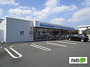 コンビニ「ローソン鳴門撫養町斎田店まで589m」