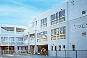 鶴見えのもと保育園 85m