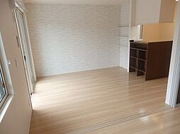 フォンターナ 103 1階2LDKの室内
