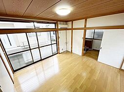 居間