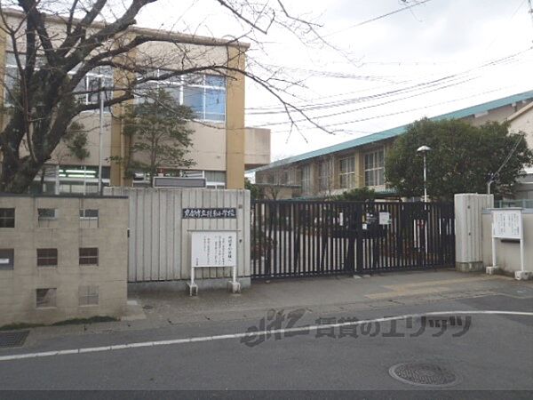 桂東小学校まで500メートル