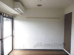 エリーフラッツ西京極 501 5階1Kのリビング/ダイニング