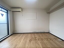 クレージュ桂 4階1Kのリビング/ダイニング