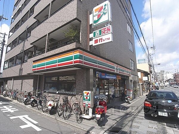 画像5:セブンイレブン　東山安井店まで40メートル