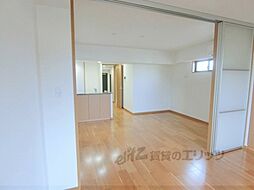 京阪本線 神宮丸太町駅 徒歩8分の賃貸マンション 5階1LDKのリビング/ダイニング