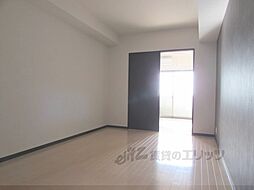 サクシード宝ヶ池 107 地下1階1LDKのリビング/ダイニング