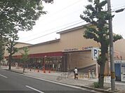ライフ　北白川店まで710メートル