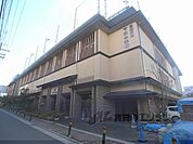 下京中学校まで390メートル