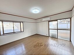 京阪本線 龍谷大前深草駅 徒歩2分の賃貸アパート 2階1Kのリビング/ダイニング