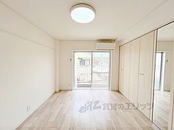 京都地下鉄東西線 御陵駅 徒歩4分の賃貸マンション 2階1DKのリビング/ダイニング