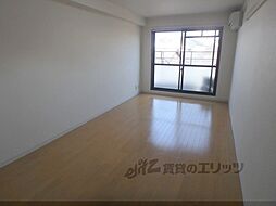 阪急京都本線 大宮駅 徒歩4分の賃貸マンション 4階ワンルームのリビング/ダイニング