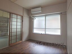 京都市営烏丸線 くいな橋駅 徒歩7分の賃貸アパート 2階2DKのリビング/ダイニング