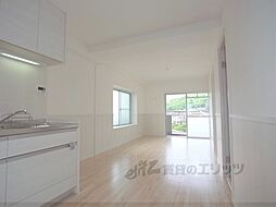 ロイヤルハイツ秀 101 1階2LDKのリビング/ダイニング