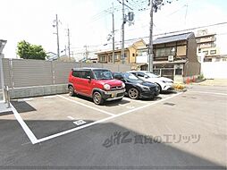 17 / 22