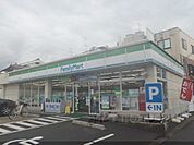 ファミリーマート　かどの七条店まで220メートル