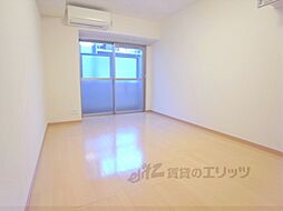 京都地下鉄東西線 二条城前駅 徒歩14分の賃貸マンション 1階1Kのリビング/ダイニング