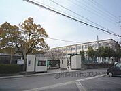 広沢小学校まで800メートル