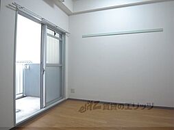 阪急京都本線 西院駅 徒歩10分の賃貸マンション 2階1Kのリビング/ダイニング