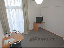 レオパレスボヌール 202 2階1Kのリビング/ダイニング