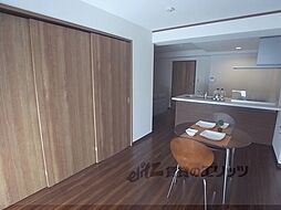 JR東海道・山陽本線 桂川駅 徒歩12分の賃貸マンション 1階2LDKのリビング/ダイニング