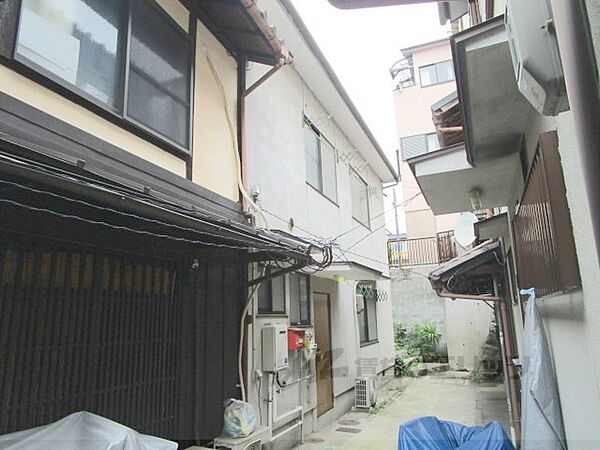 鏡石町11貸家8号 ｜京都府京都市上京区一条通智恵光院東入鏡石町(賃貸一戸建3K・2階・45.00㎡)の写真 その1