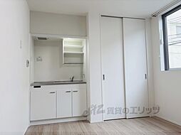 Ｋレジデンス神宮丸太町 2階ワンルームのリビング/ダイニング