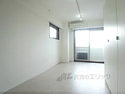 阪急京都本線 西院駅 徒歩5分の賃貸マンション 1階ワンルームのリビング/ダイニング