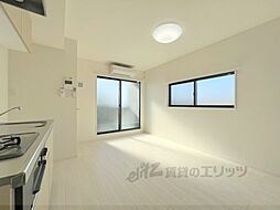 JR山陰本線 花園駅 徒歩4分の賃貸アパート 3階1LDKのリビング/ダイニング