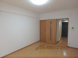 JR東海道・山陽本線 西大路駅 徒歩15分の賃貸マンション 3階1Kのリビング/ダイニング