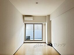 クオリカ西京極うまづか 地下1階1Kのリビング/ダイニング