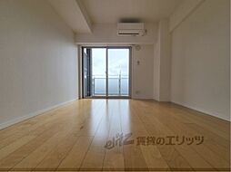 プリモ・レガーロ西京極 5階1Kのリビング/ダイニング