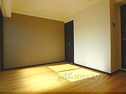 京都市営烏丸線 北大路駅 バス7分 建勲神社前下車 徒歩1分の賃貸マンション 3階1Kのリビング/ダイニング