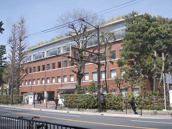 同志社女子中学・高等学校まで1000メートル