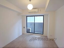 京都地下鉄東西線 二条城前駅 徒歩9分の賃貸マンション 1階1Kのリビング/ダイニング