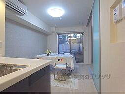 エクラージュ沙羅 203 2階1LDKのリビング/ダイニング