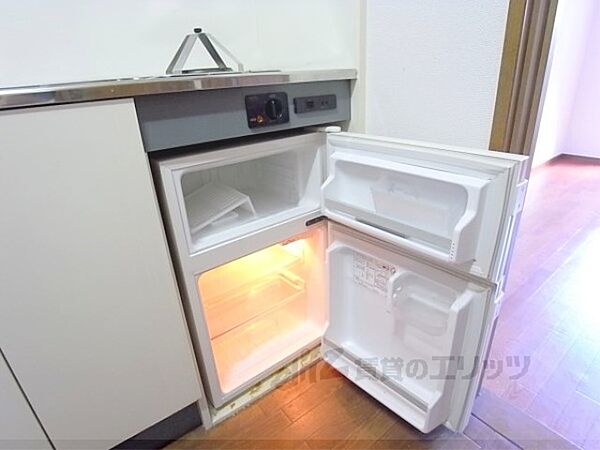 画像13:ミニ冷蔵庫が付いています。