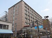 御池中学校まで740メートル