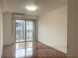 パインフィールド御所 5階1Kのリビング/ダイニング