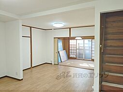 京福電気鉄道北野線 宇多野駅 徒歩3分の賃貸一戸建て 2階4LDKのリビング/ダイニング