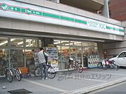 LAWSON STORE100　京都外大前店まで30メートル