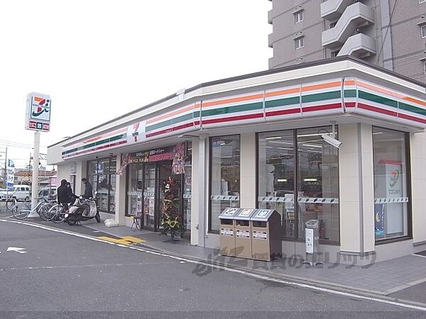 セブンイレブン　天神川三条店まで440メートル