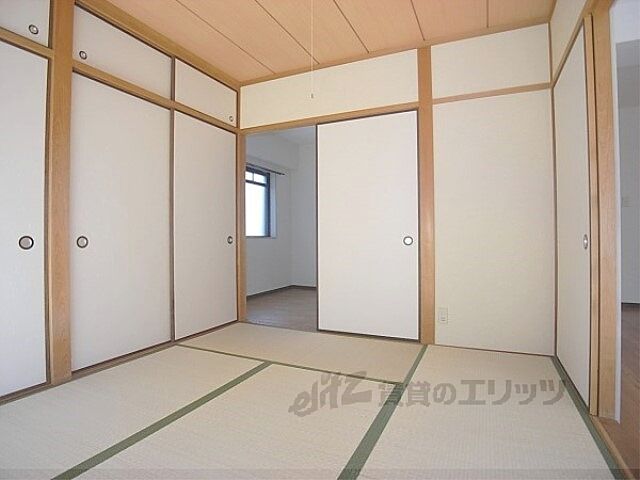 寝室