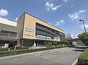 京都生協コープ　二条店まで380メートル